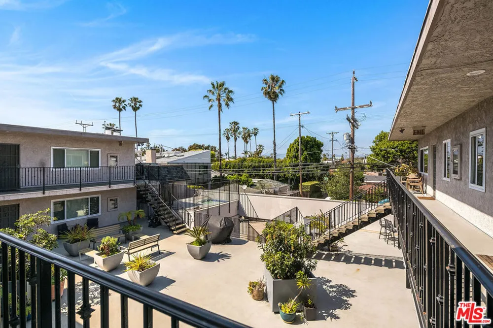 445 Washington Boulevard #10 Marina del Rey, CA 90292
