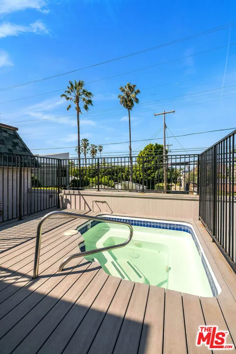 445 Washington Boulevard #10 Marina del Rey, CA 90292