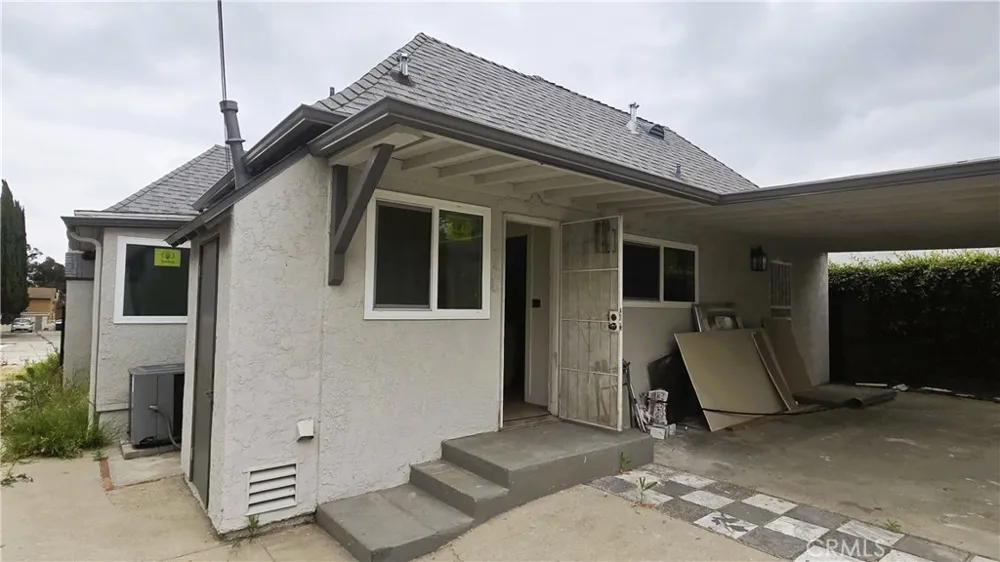 2187 E Villa Pasadena, CA 91107