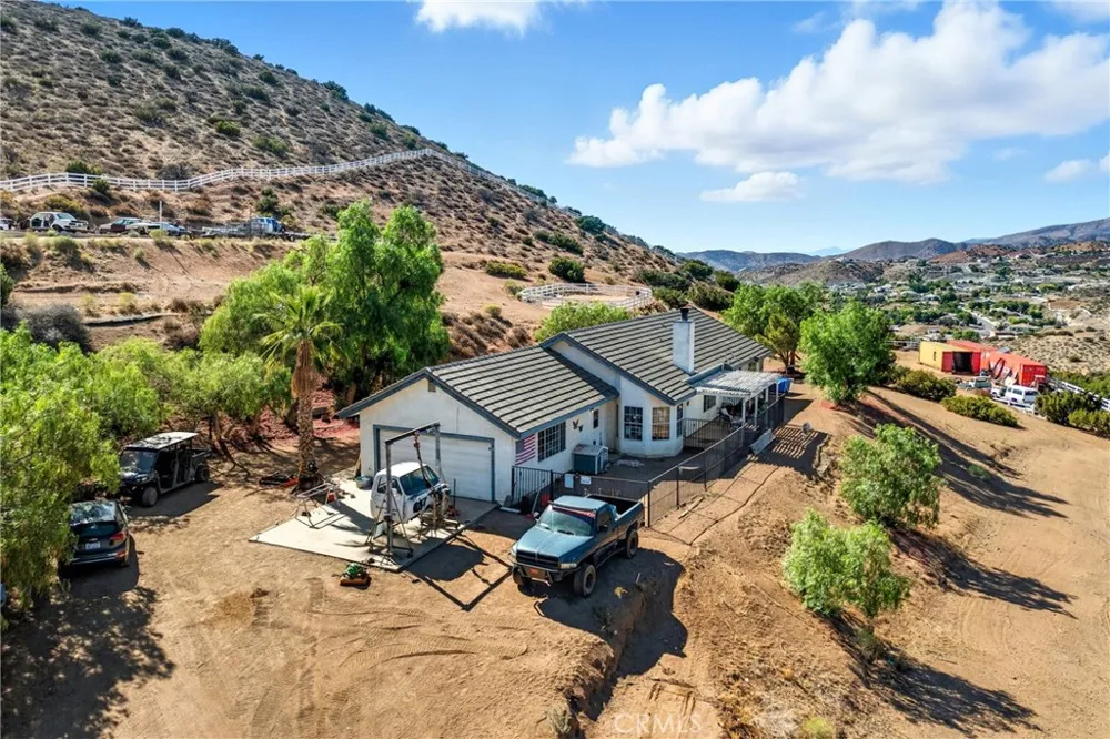 34215 Simla Acton, CA 93510