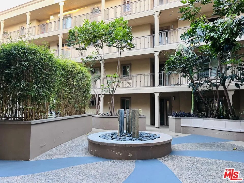 8238 W Manchester Avenue #103 Playa del Rey, CA 90293
