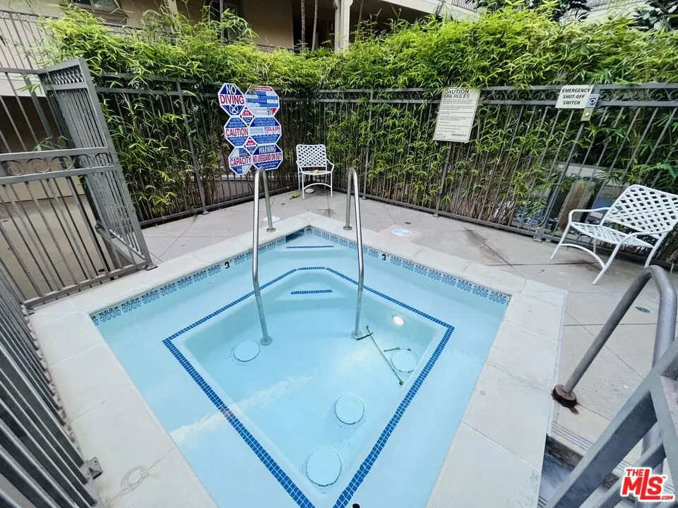 8238 W Manchester Avenue #103 Playa del Rey, CA 90293