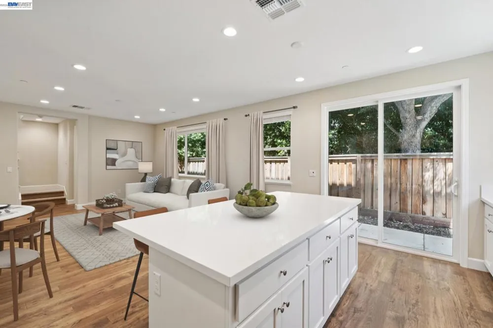 122 Creek View Cir Fairfield, CA 94533