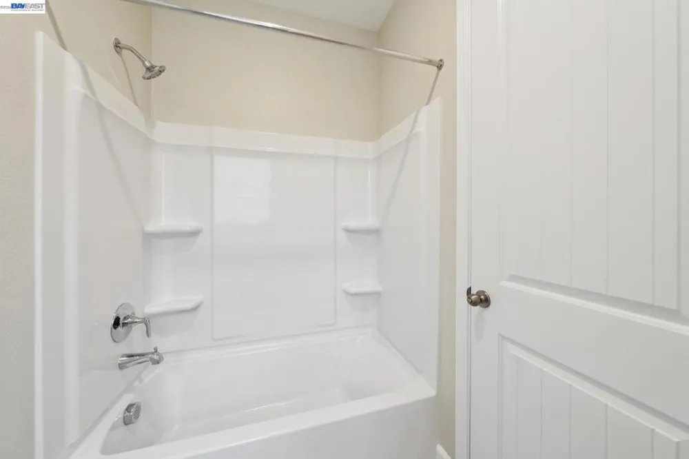 122 Creek View Cir Fairfield, CA 94533