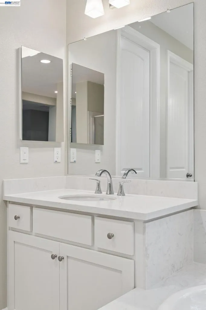 122 Creek View Cir Fairfield, CA 94533