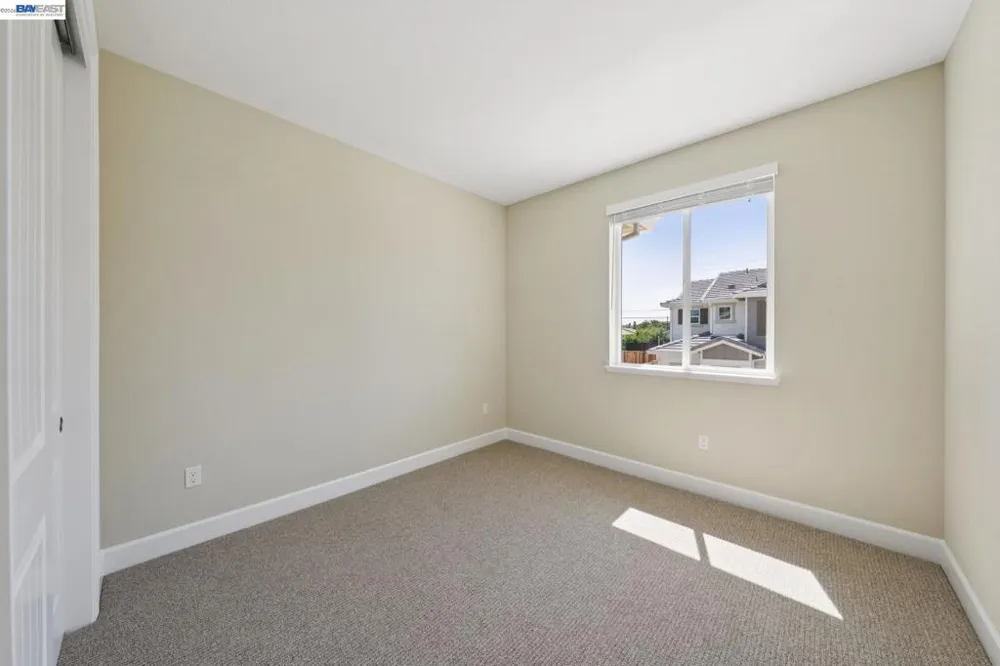 122 Creek View Cir Fairfield, CA 94533