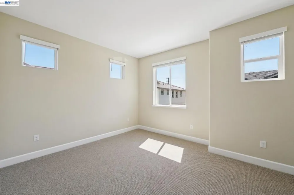 122 Creek View Cir Fairfield, CA 94533