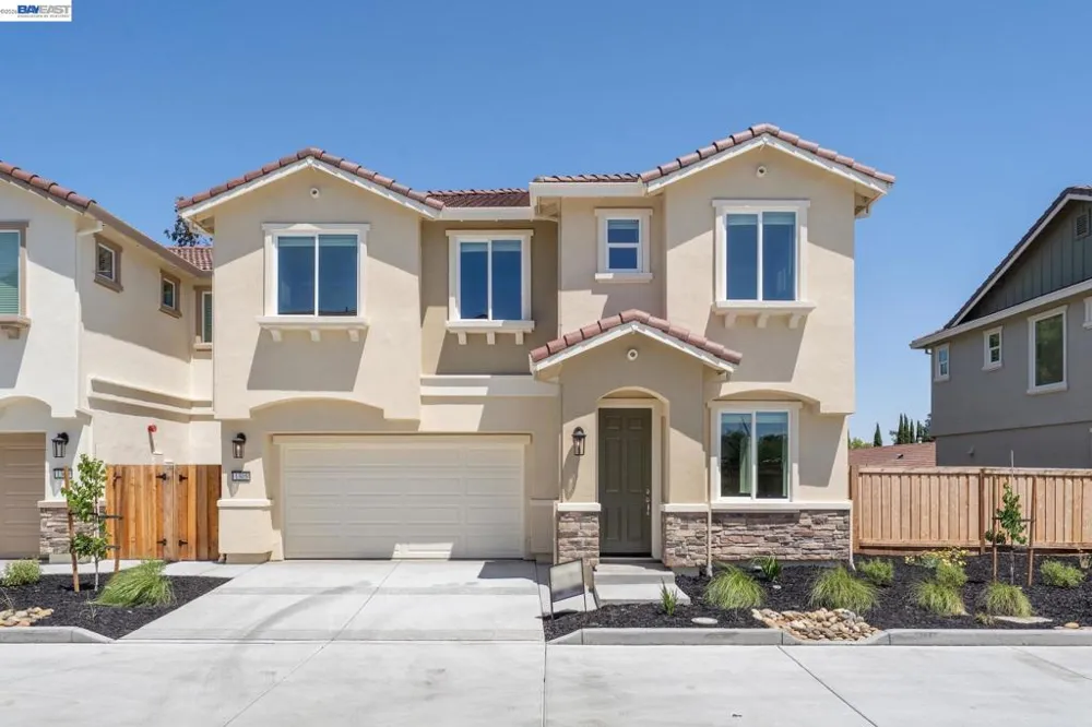 122 Creek View Cir Fairfield, CA 94533