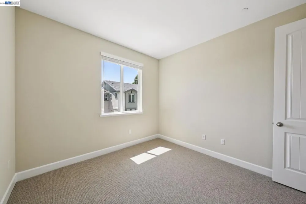122 Creek View Cir Fairfield, CA 94533