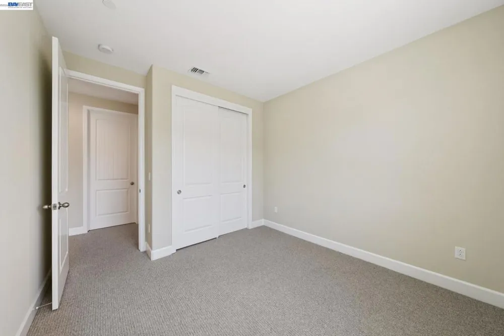122 Creek View Cir Fairfield, CA 94533