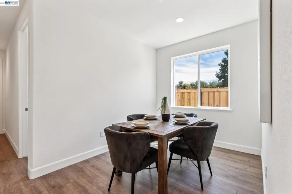 122 Creek View Cir Fairfield, CA 94533