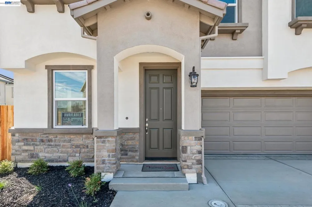 122 Creek View Cir Fairfield, CA 94533