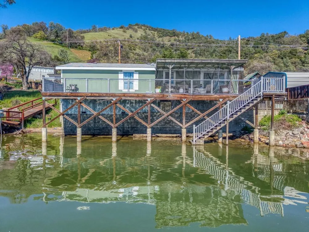 4315 Lakeshore Boulevard Nice, CA 95464
