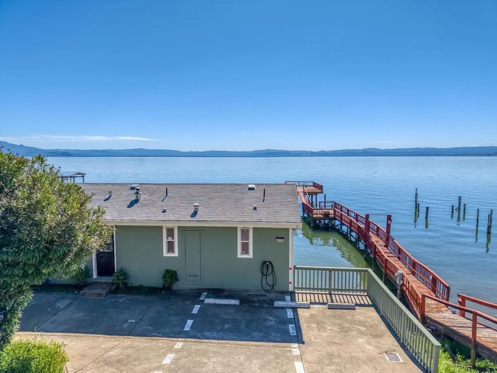 4315 Lakeshore Boulevard Nice, CA 95464