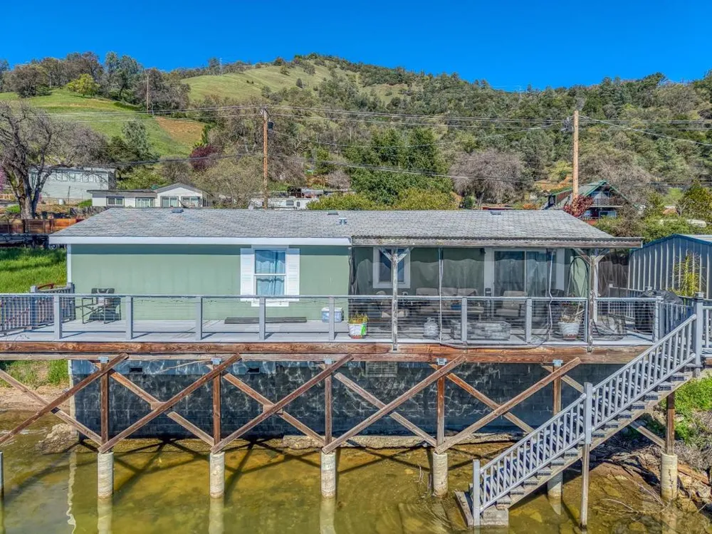 4315 Lakeshore Boulevard Nice, CA 95464