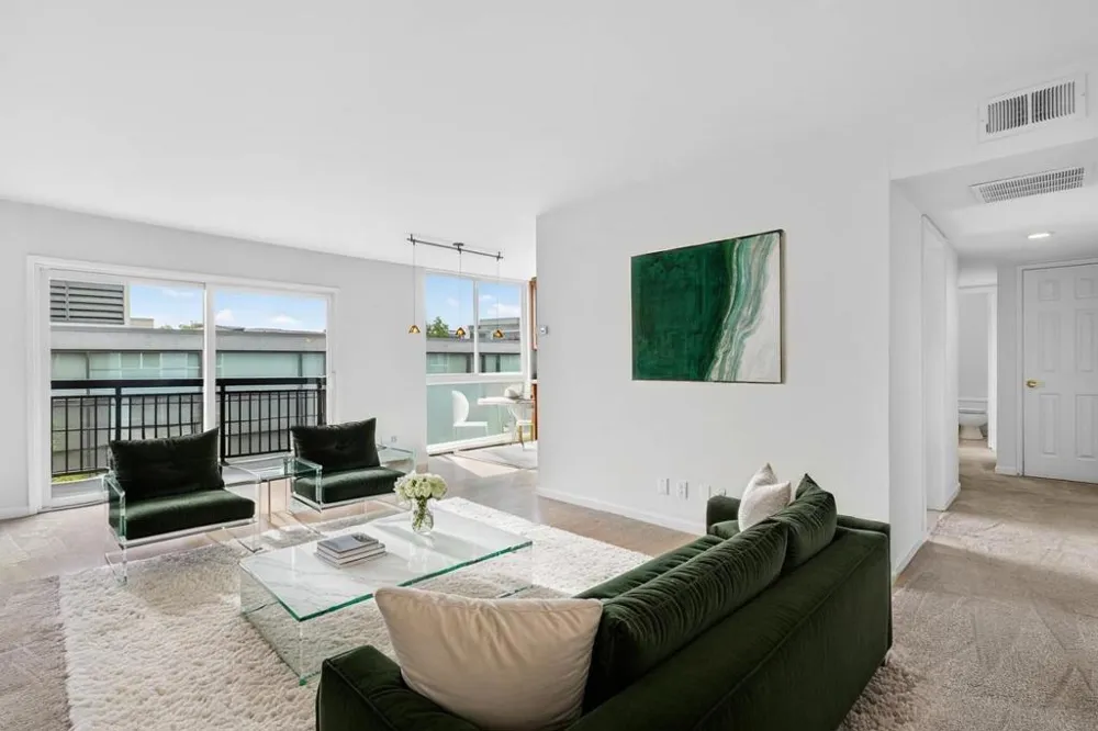 183 Del Medio Avenue #310 Mountain View, CA 94040