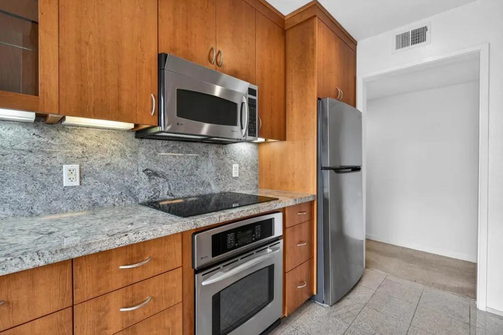 183 Del Medio Avenue #310 Mountain View, CA 94040