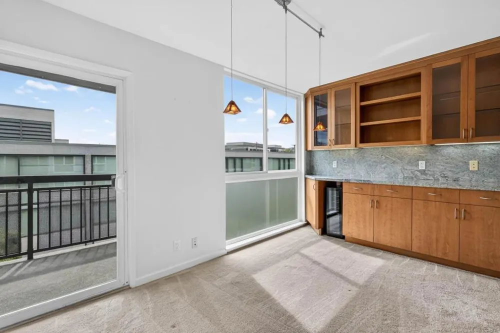 183 Del Medio Avenue #310 Mountain View, CA 94040