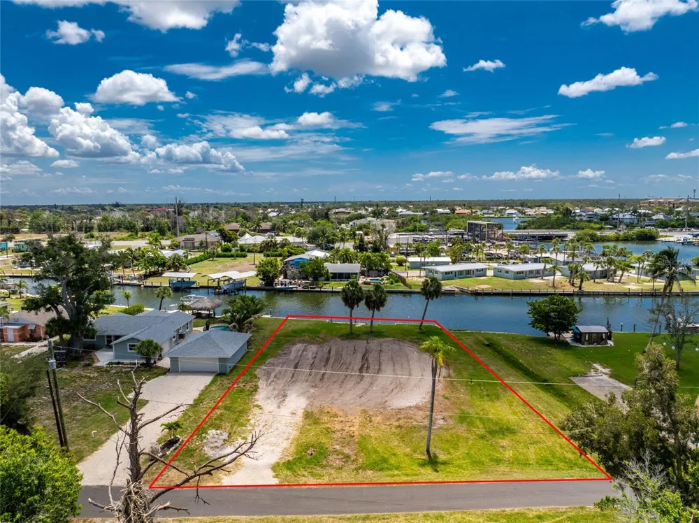 1899 RIVERSIDE DRIVE Englewood, FL 34223