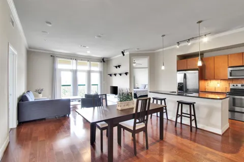 300 St Joseph Parkway #318
