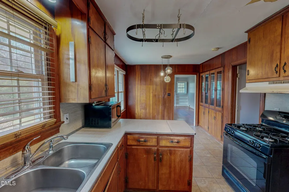 154 Fairview Street Milton, NC 27305