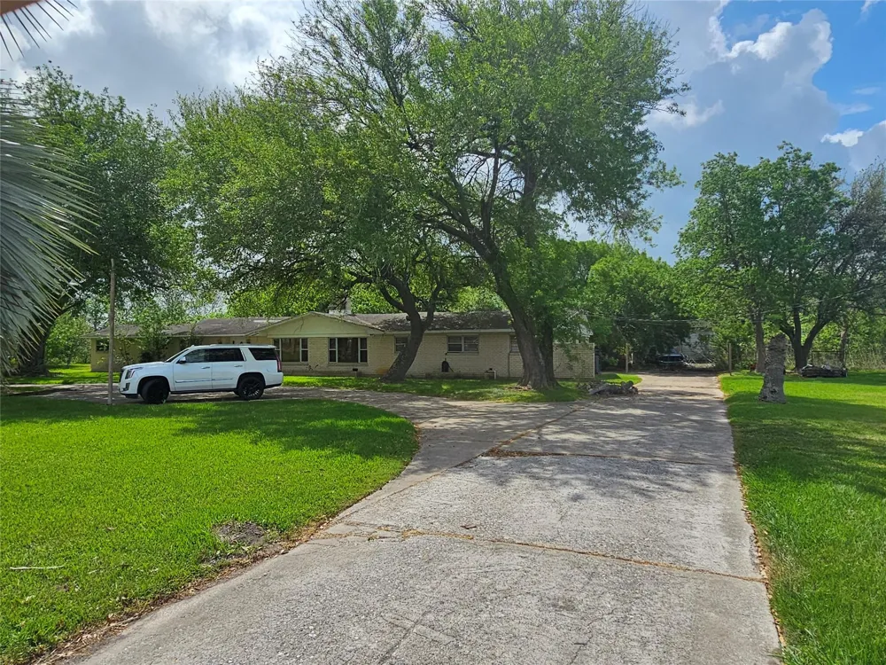 1218 E Pasadena Boulevard Deer Park, TX 77536