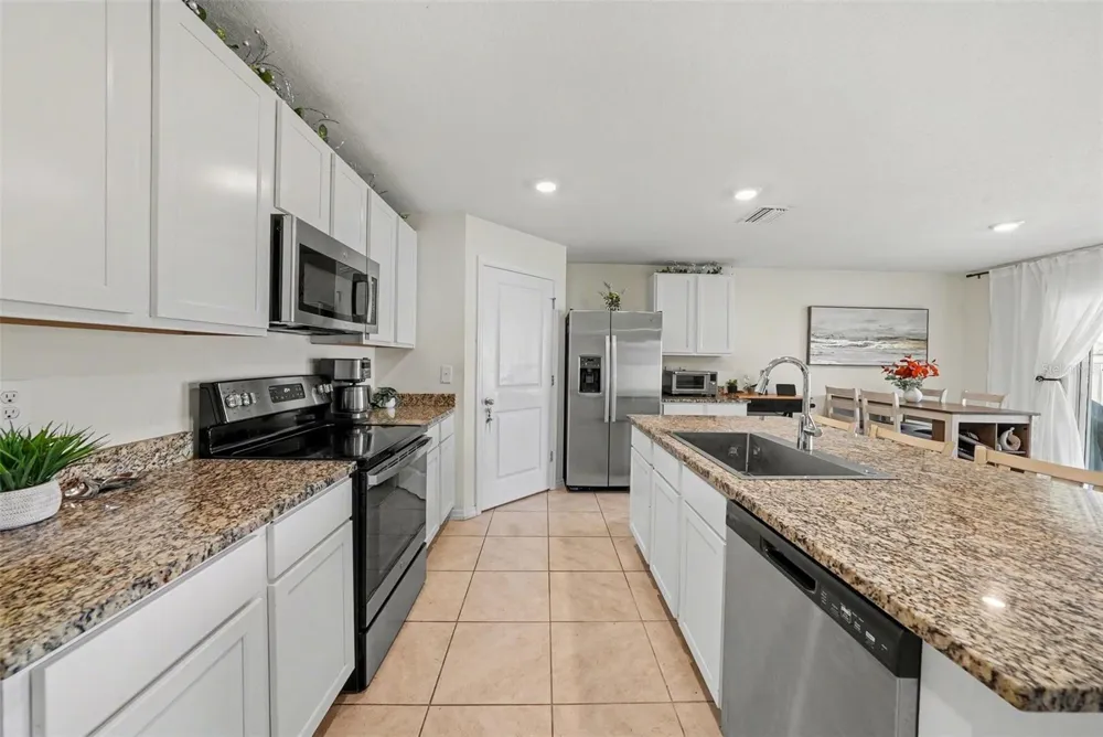 7980 BROAD POINTE DRIVE Zephyrhills, FL 33540