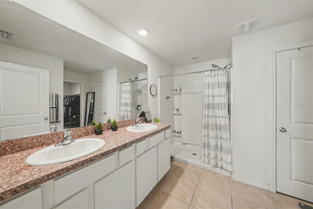 7980 BROAD POINTE DRIVE Zephyrhills, FL 33540