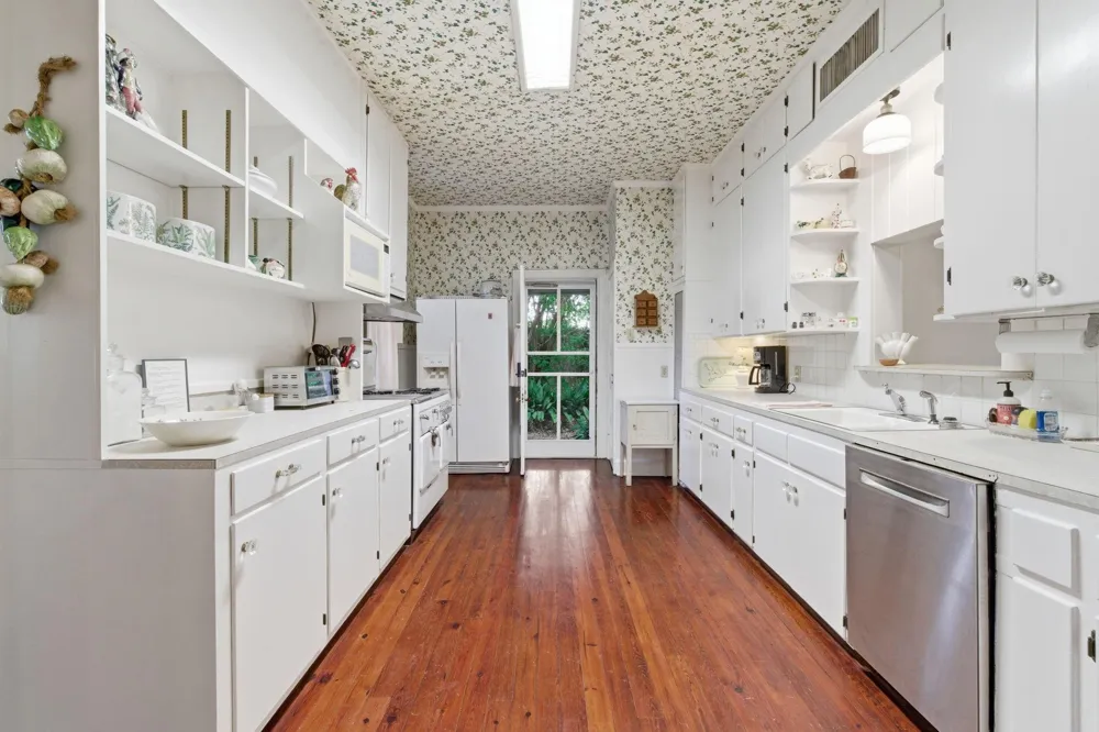 107 West Wheat Street W Woodville, TX 75979