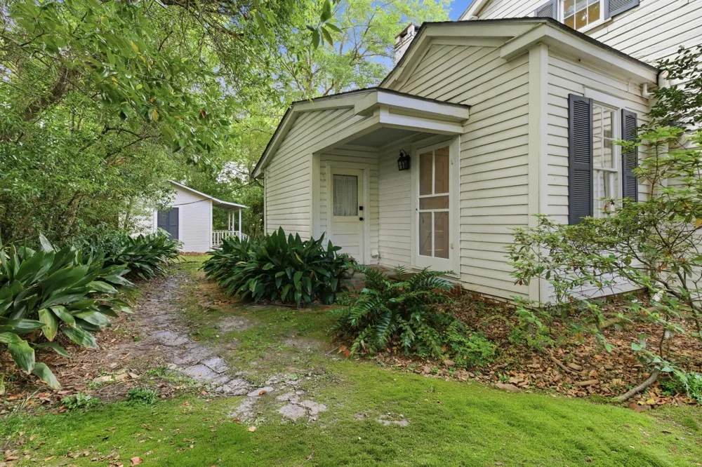 107 West Wheat Street W Woodville, TX 75979