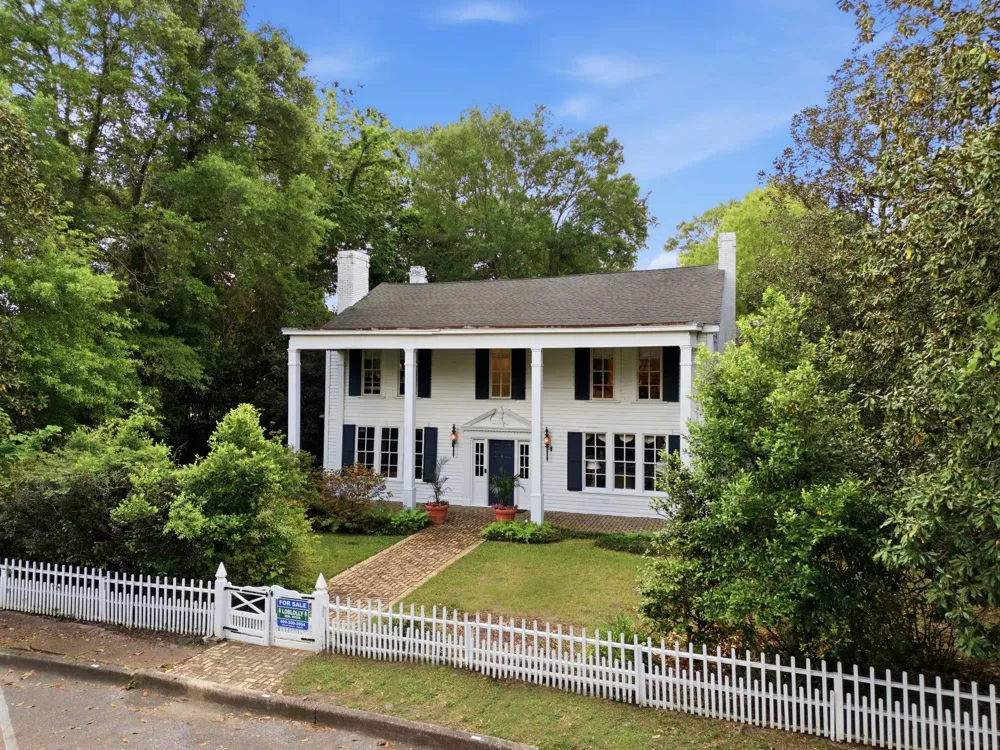 107 West Wheat Street W Woodville, TX 75979