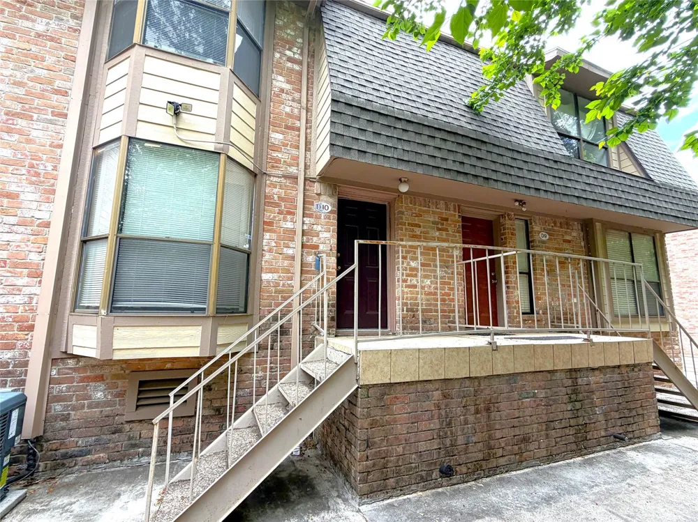 2103 Place Rebecca Lane #D10 Houston, TX 77090
