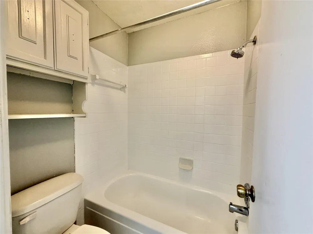 2103 Place Rebecca Lane #D10 Houston, TX 77090