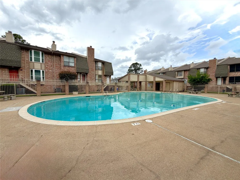 2103 Place Rebecca Lane #D10 Houston, TX 77090