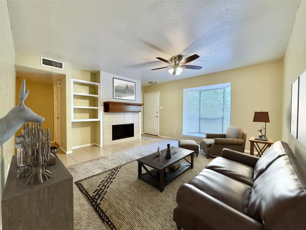 2103 Place Rebecca Lane #D10 Houston, TX 77090