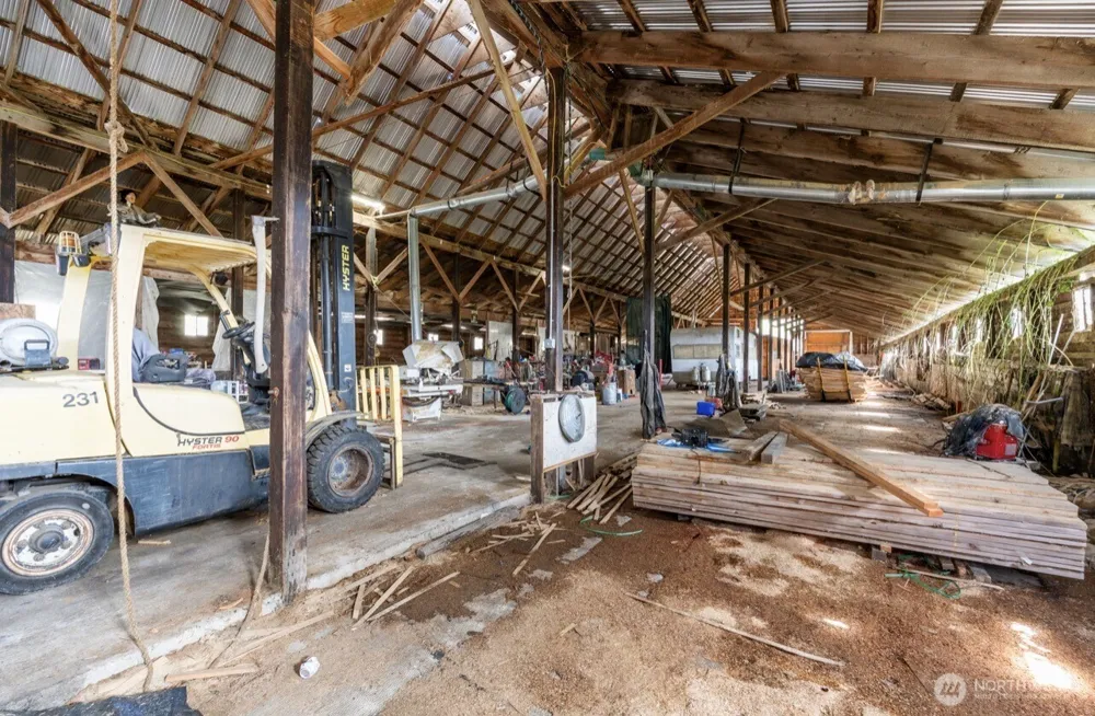 284 JARVIS ROAD Mossyrock, WA 98564