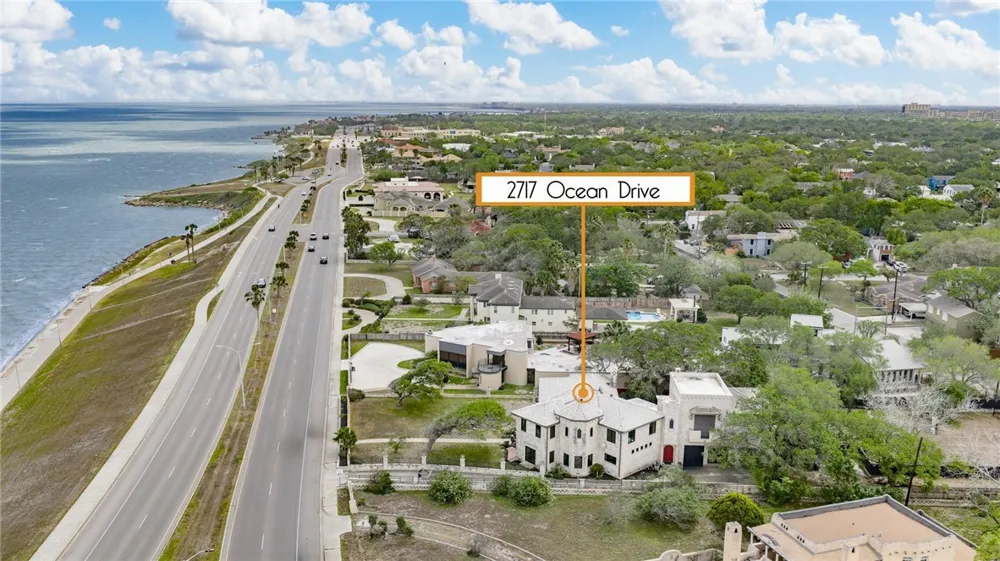 2717 Ocean Drive Corpus Christi, TX 78404