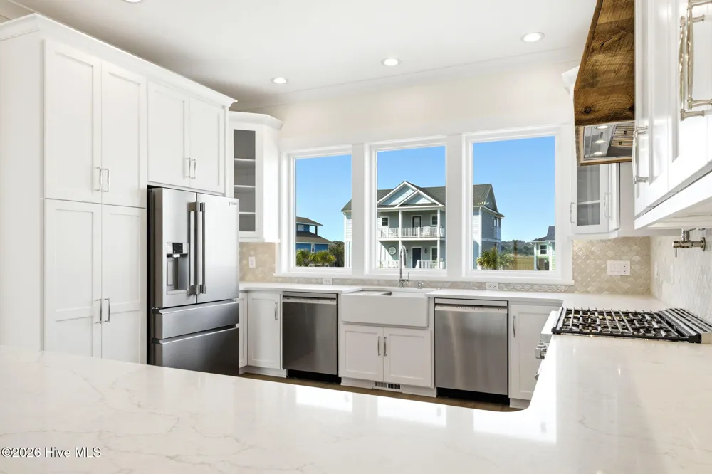 787 Ocean Boulevard W Holden Beach, NC 28462