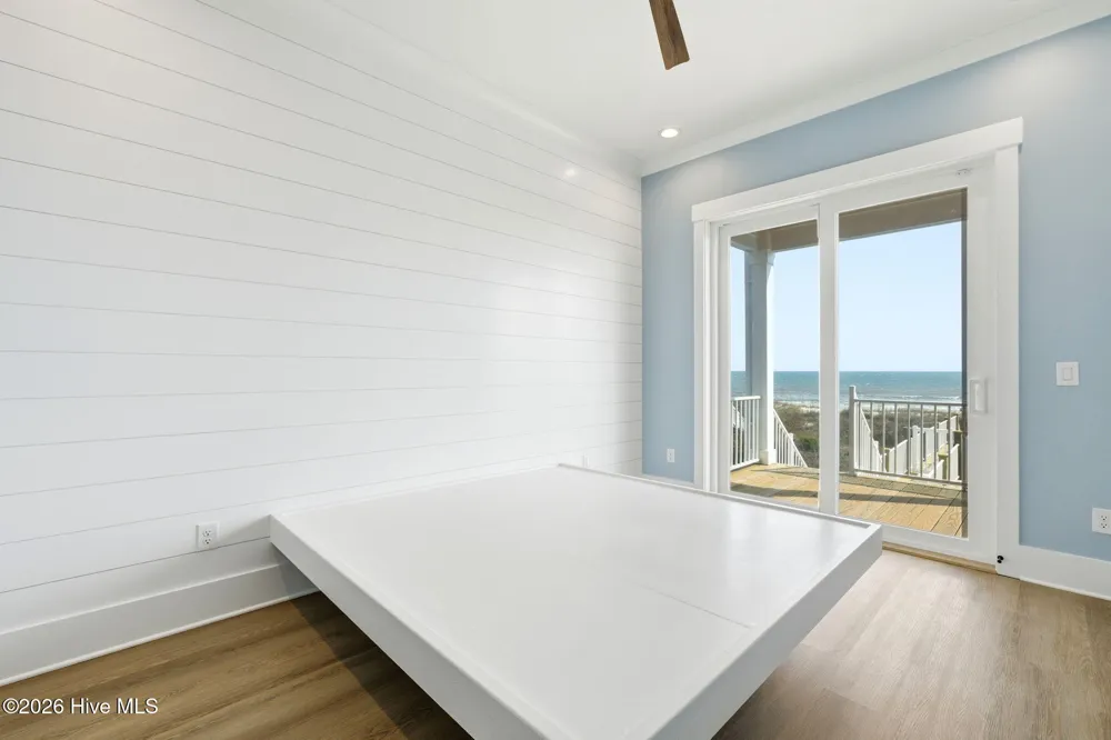 787 Ocean Boulevard W Holden Beach, NC 28462