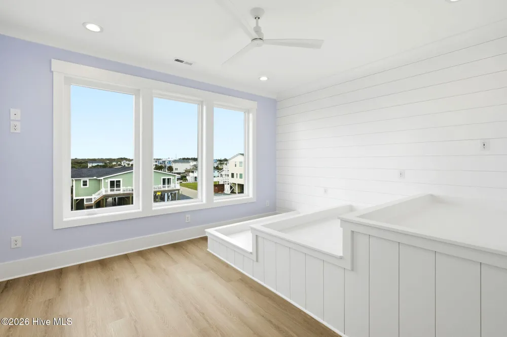 787 Ocean Boulevard W Holden Beach, NC 28462