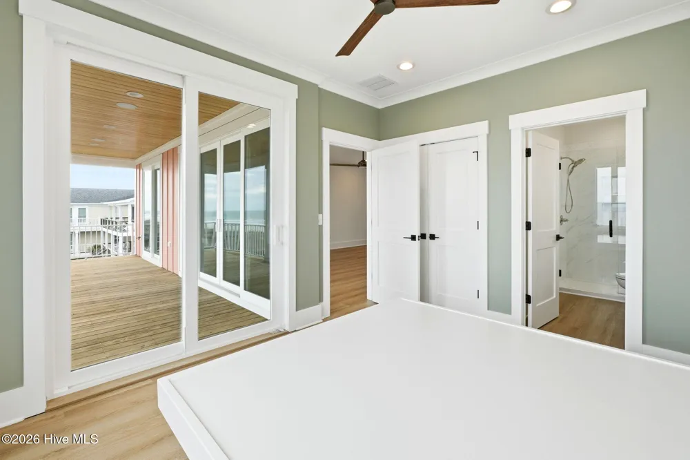 787 Ocean Boulevard W Holden Beach, NC 28462