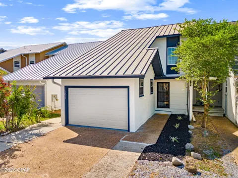 1211 Capri Drive