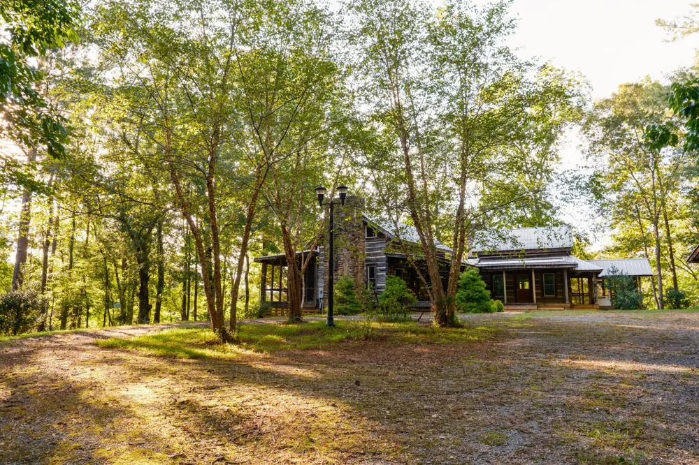 4340 Holland Chattoogaville Road Lyerly, GA 30730