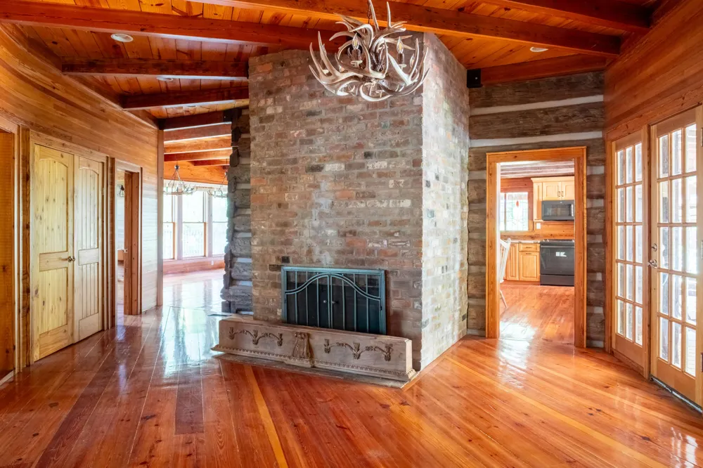 4340 Holland Chattoogaville Road Lyerly, GA 30730