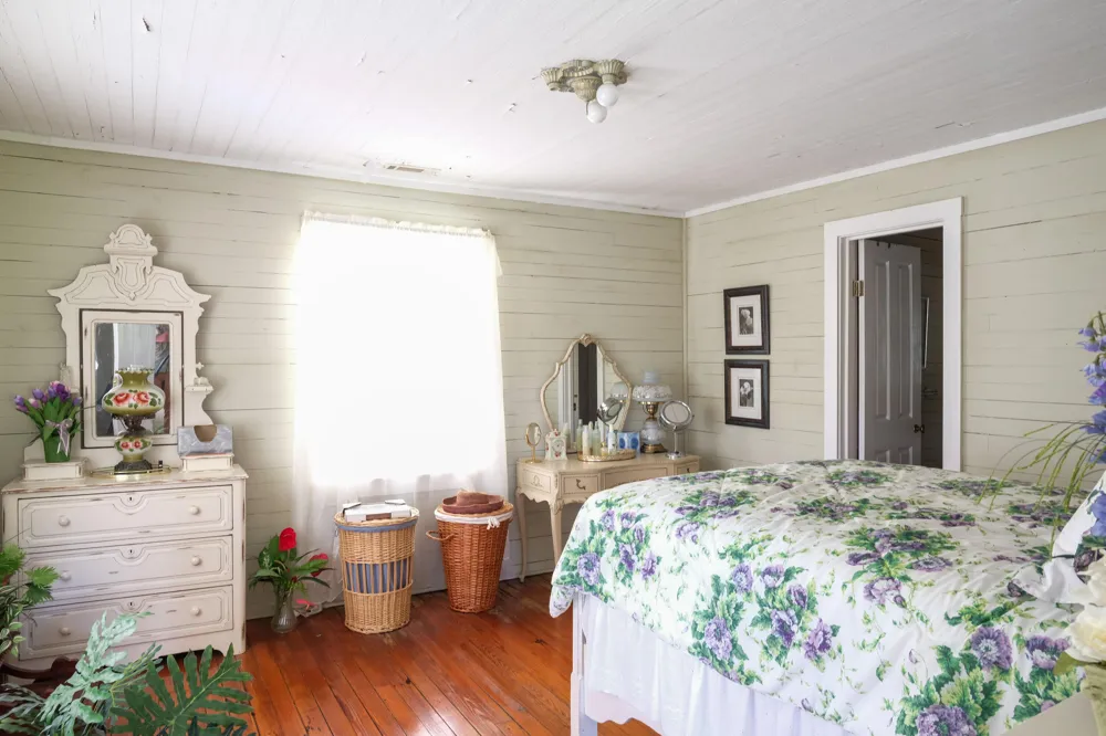 4340 Holland Chattoogaville Road Lyerly, GA 30730
