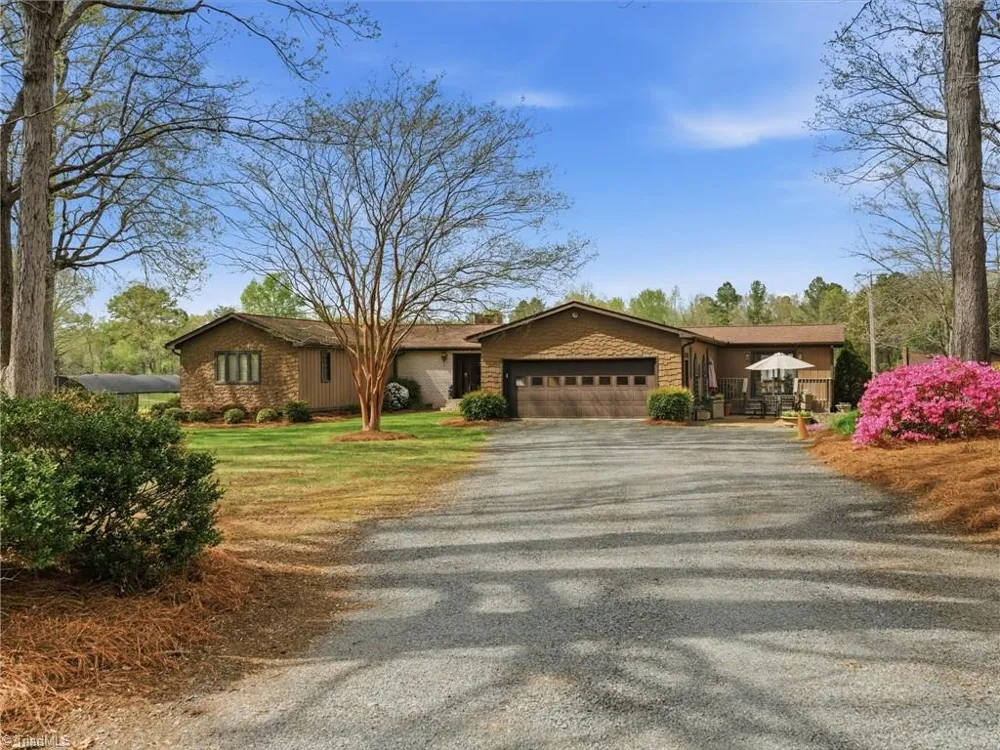 2620 Reeves Island Road Richfield, NC 28137