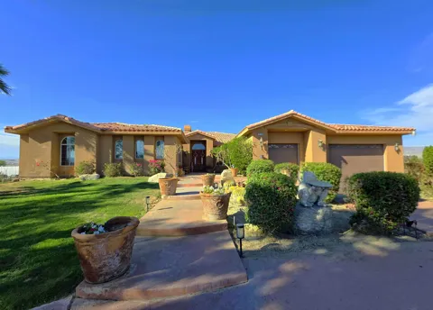 75710 Avenida Esparza
