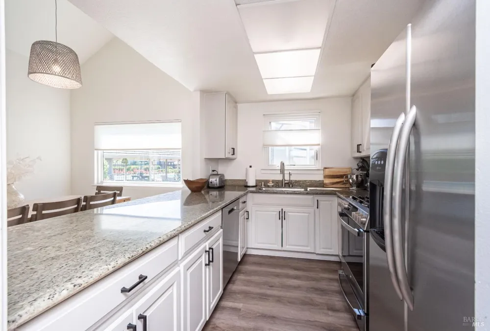 1913 Hopper Way Yountville, CA 94599