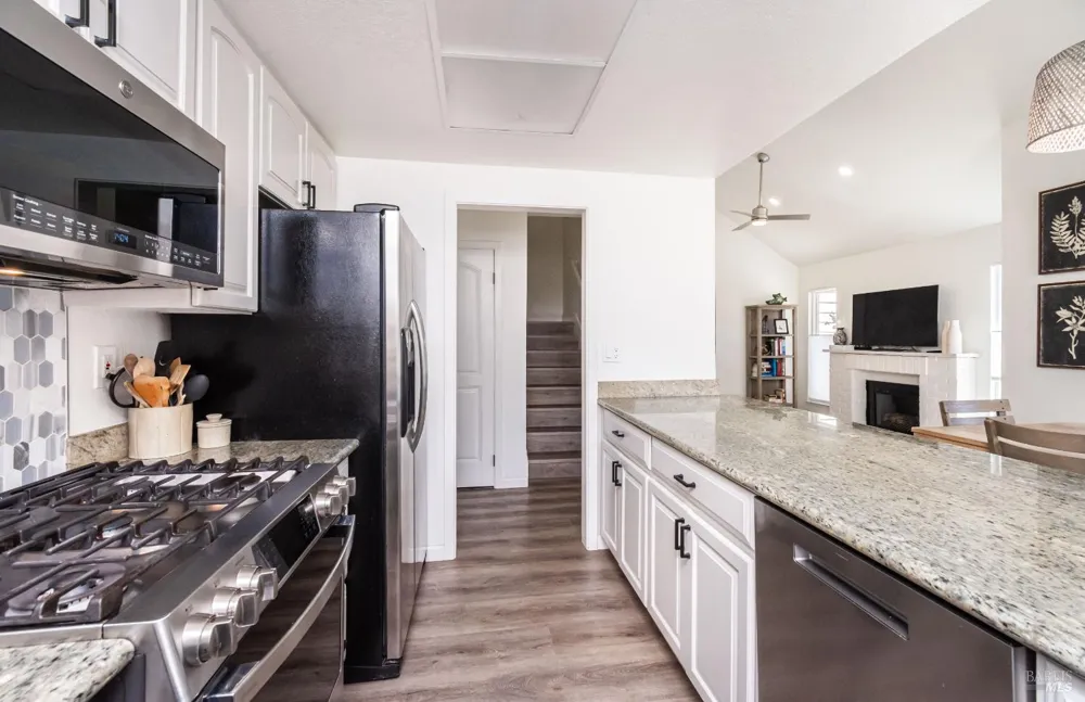 1913 Hopper Way Yountville, CA 94599