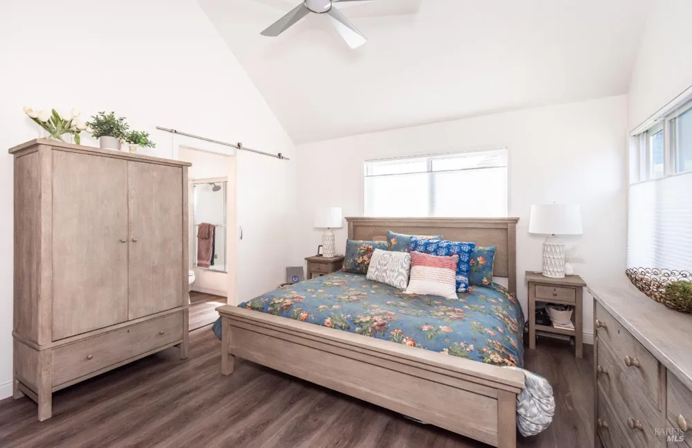 1913 Hopper Way Yountville, CA 94599